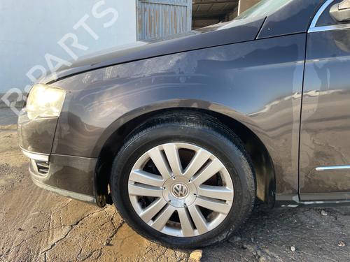 Used Left front fenders VW PASSAT B6 (3C2) [2005-2011]  28826395