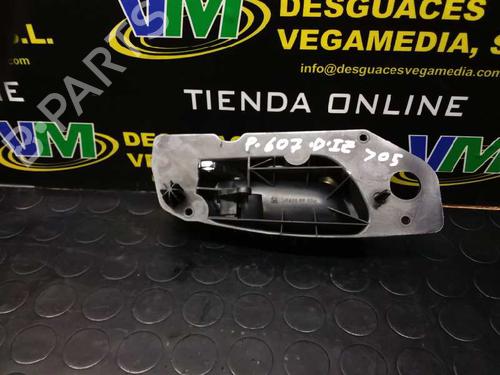 Used Front left interior door handle PEUGEOT 607 (9D, 9U) [2000-2025]  7470037