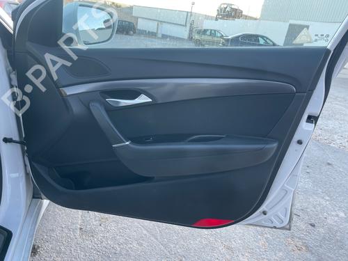 Garniture avant droite HYUNDAI i40 I CW (VF) 1.7 CRDi (136 hp) 30688090