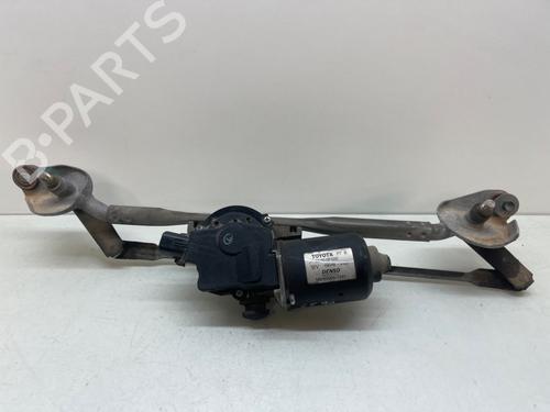 Used Front wiper motor TOYOTA COROLLA Verso (ZER_, ZZE12_, R1_) 2.2 D-4D (AUR10_, AUR10R) (177 hp) 22302481