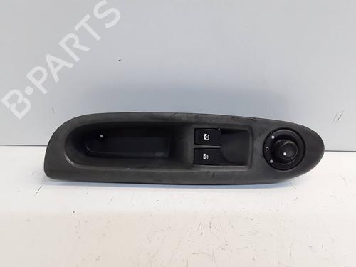 Used Left front window switch Left front window switch RENAULT CLIO II (BB_, CB_) 1.9 D (B/CB0E, BB0J) (64 hp) 36525572 36525572