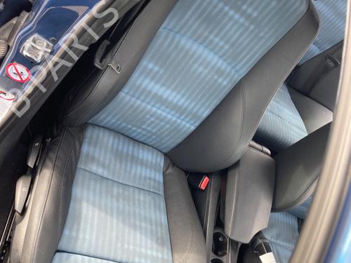 Used Right front seat BMW 1 (E87) 118 d (122 hp) 22898211