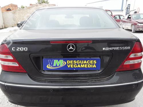 Tampa da Mala Tampa da Mala MERCEDES-BENZ C-CLASS (W203) C 200 Kompressor (203.042) (163 hp) 36392606 36392606