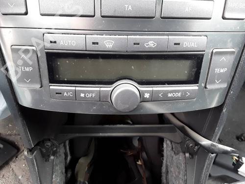 Used Climate control TOYOTA AVENSIS Saloon (_T25_) 2.0 D-4D (CDT250_, CDT250R) (116 hp) 10696379