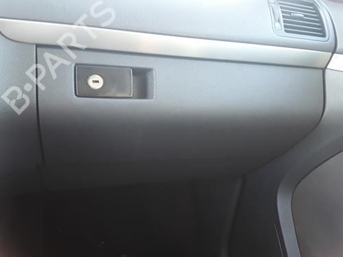 Used Glove box VW TOURAN (1T1, 1T2) [2003-2010]  16363614