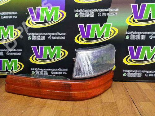 Used Left front indicator CHRYSLER VOYAGER II (ES) [1990-1995]  7466497