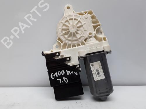 Rudehejsemotor bagstkærm højre VW PASSAT B6 (3C2) [2005-2010]  7713964
