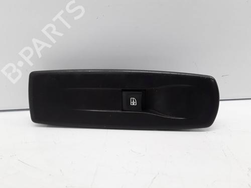 Højre bagtil elrude kontakt Højre bagtil elrude kontakt RENAULT MEGANE III Hatchback (BZ0/1_, B3_) [2008-2026] 36239789 36239789