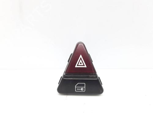 Used Warning switch MERCEDES-BENZ A-CLASS (W168) A 140 (168.031, 168.131) (82 hp) 7775399