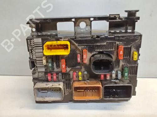 Used Fuse box Fuse box CITROËN C4 Picasso I MPV (UD_) [2006-2015] 39693773 39693773