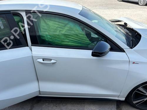 Used Right front door Right front door 38930756 38930756