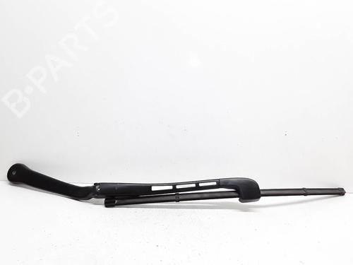 Used Front windshield wiper arm BMW 3 (E90) 320 d (163 hp) 10773025