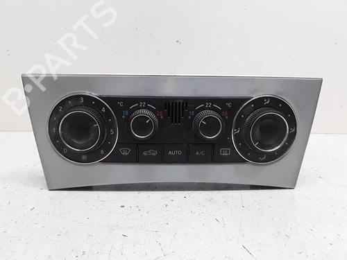 Used Climate control MERCEDES-BENZ C-CLASS (W203) C 220 CDI (203.006, 203.008) (143 hp) 15782676