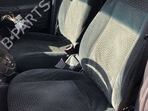 Right headlight OPEL ZAFIRA A MPV (T98) 2.0 DTI 16V (F75) | BP25928764C29