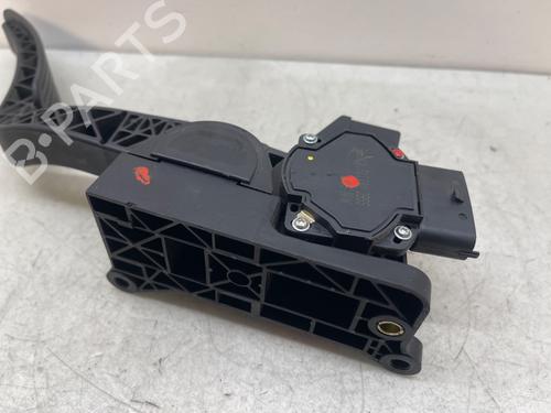 Pedal SSANGYONG RODIUS I  | BP29232833I4 