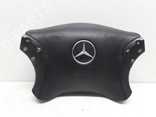 Førerens kollisjonspute MERCEDES-BENZ C-CLASS (W203) C 200 CDI (203.004) (116 hp) 11174156