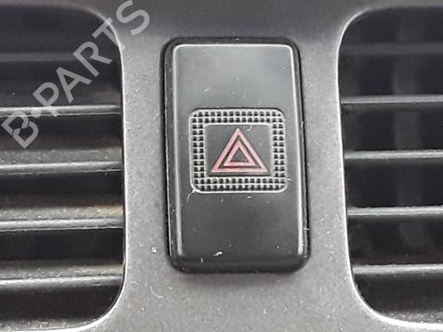 Used Warning switch HYUNDAI TRAJET (FO) 2.0 CRDi (113 hp) 13611117