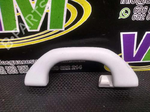 Used Rear right interior door handle VW TOURAN (1T1, 1T2) [2003-2010]  7469643