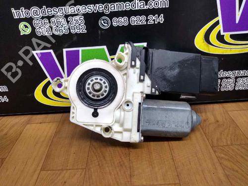 Right front window motor SEAT LEON (1M1)  | BP7467022E20 