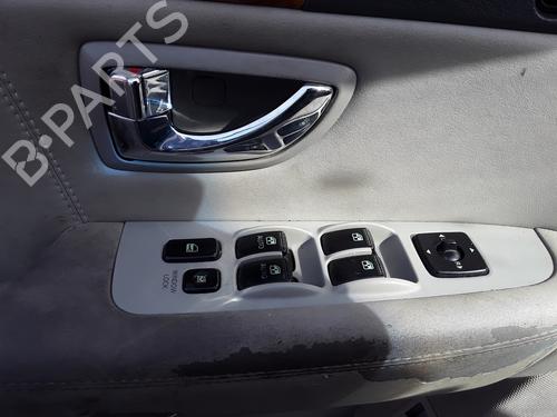 Used Left front window switch KIA OPIRUS (GH) 3.5 (203 hp) 18908464