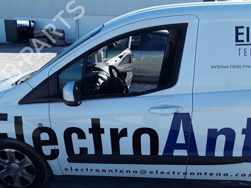 Porta anteriore sinistra FORD TRANSIT COURIER B460 MPV [2014-2026]  32175399