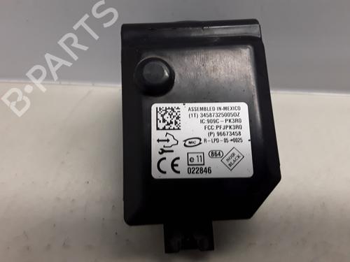 Used Electronic module CHEVROLET CAPTIVA (C100, C140) 2.0 D 4WD (150 hp) 17574131