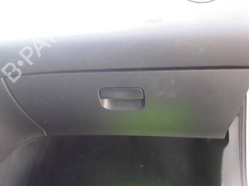 Used Glove box PEUGEOT 308 SW I (4E_, 4H_) 1.6 HDi (109 hp) 18130317