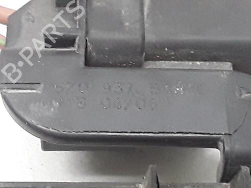 Fuse box VW POLO IV (9N_, 9A_) 1.2 12V | BP13233455E1