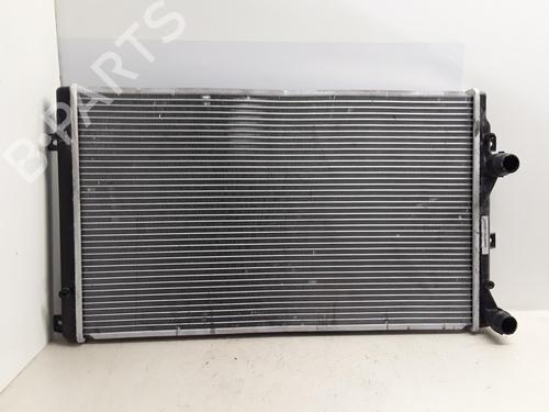 Used Water radiator VW PASSAT B6 Variant (3C5) 1.9 TDI (105 hp) 17454050