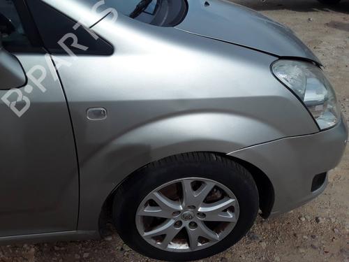 Parafango anteriore destro TOYOTA COROLLA Verso (ZER_, ZZE12_, R1_) 2.2 D-4D (AUR10_, AUR10R) (136 hp) 32250947