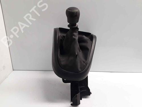 Używane Dźwignia zmiany biegów FIAT DOBLO Platform/Chassis (263_) 1.3 D Multijet (90 hp) 31086713