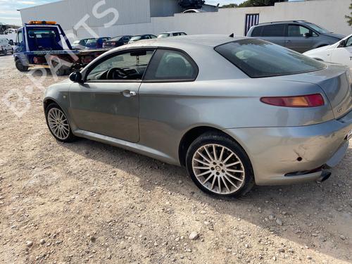 Left front door ALFA ROMEO GT (937_) 1.9 JTD (937CXN1B) | BP24633386C2 