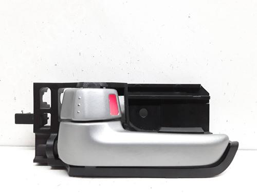 Venstre fortil invendig håndtag SUZUKI SWIFT IV (FZ, NZ) 1.3 DDiS (AZG413D, ZC02S, ZC92S) 8313057L20C48 |