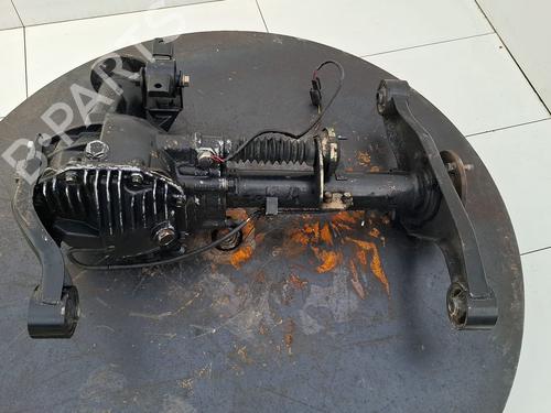 Pont avant MITSUBISHI PAJERO III (V7_W, V6_W) 3.2 Di-D (V68W, V78W) (165 hp) 31723461