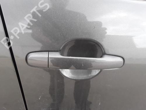 Used Front right exterior door handle TOYOTA COROLLA Verso (ZER_, ZZE12_, R1_) 2.0 D-4D (CUR10_, CUR10R) (116 hp) 15188266