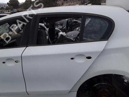 Used Left rear door BMW 1 (E87) 118 d (122 hp) 23229235
