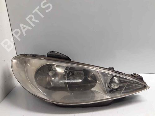 Used Right headlight PEUGEOT 206 Hatchback (2A/C) [1998-2012]  31263028