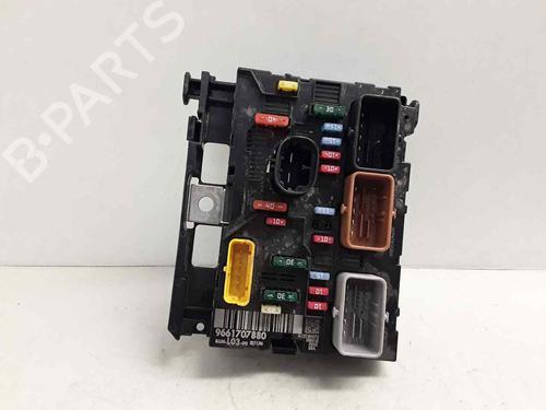 Used Fuse box CITROËN C4 I (LC_) [2004-2014]  27668969