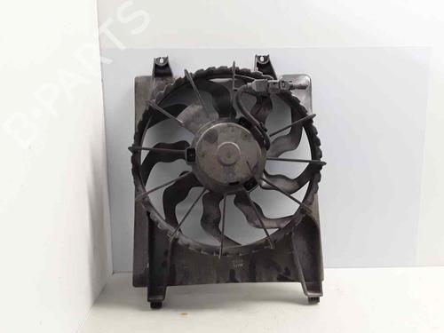 Used Radiator fan HYUNDAI SANTA FÉ II (CM) 2.2 CRDi GLS (150 hp) 16834714