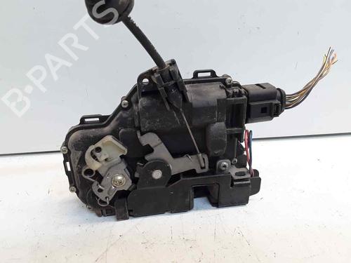 Venstre fortil lås Venstre fortil lås VW PASSAT B5.5 (3B3) 1.9 TDI 4motion (130 hp) 33752574 33752574