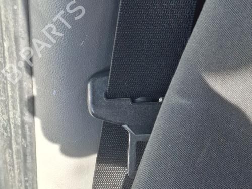 sikkerhedssele-foran-hjre-vw-crafter-platformchassis-sz_-2016-31721403 main image