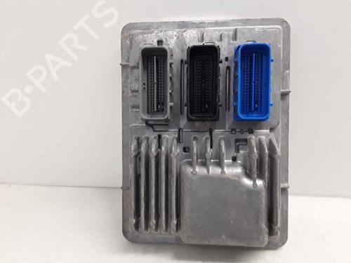 Calculateur moteur (ecu) OPEL ASTRA K Sports Tourer (B16) 1.4 Turbo (35) (150 hp) 26607401