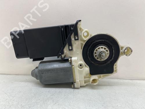 Rudehejsemotor forskærm venstre SEAT TOLEDO II (1M2) [1998-2006]  25841812