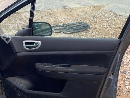 Right headlight PEUGEOT 307 Break (3E) 1.6 HDi 110 | BP29907007C29