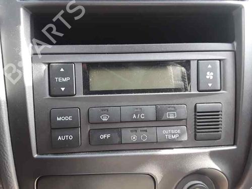 Used Climate control HYUNDAI ELANTRA III Saloon (XD) 1.6 (107 hp) 21132133