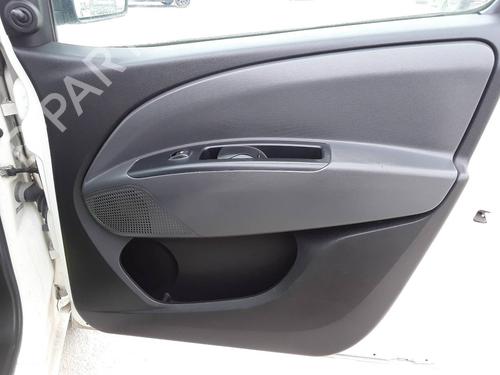 Høyre frontpanel FIAT DOBLO Platform/Chassis (263_) 1.3 D Multijet (90 hp) 12316559