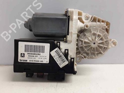 Moteur de lève-vitre avant droit CITROËN C5 I (DC_) 2.2 HDi (DC4HXB, DC4HXE) (133 hp) 17173778
