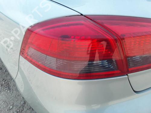 Used Left side indicator RENAULT VEL SATIS (BJ0_) 2.2 dCi (BJ0E, BJ0F) (150 hp) 17905772