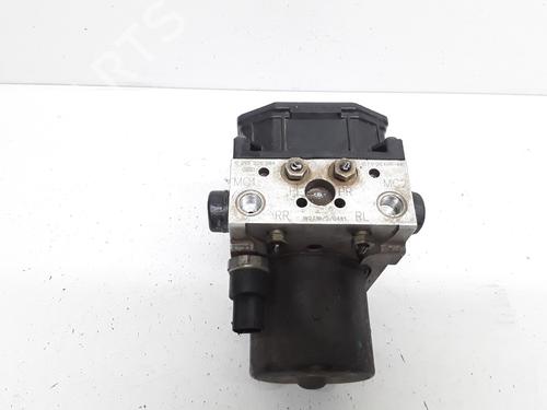 Used ABS pump FORD MONDEO III Saloon (B4Y) 2.0 16V TDDi / TDCi (115 hp) 11061094