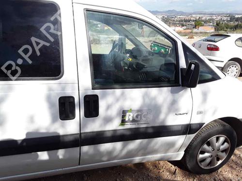 Porta frente direita CITROËN JUMPY I (U6U_) 2.0 HDi 110 (109 hp) 31906710